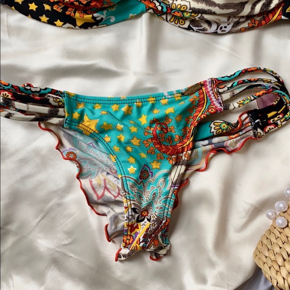 Luli Fama multi color bikini set size small - Picture 4 of 6